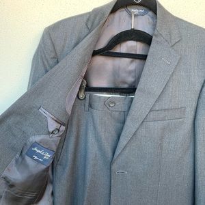 NWOT Men’s Suit Joseph & Feiss